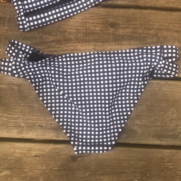 🌟 NWOT Boohoo Strappy Sexy Classy Gingham Bikini - Picture 6 of 8